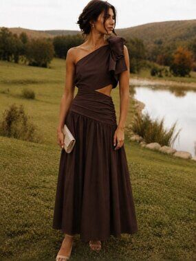 stretch cotton poplin one shoulder drop waist maxi dress Thats So Fetch | Elianna One Shoulder Satin Maxi Dress | pink